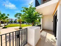 Vacant Now | Single Row | Close to Amenities
