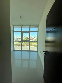 RENTAL OFFER 3 Bedroom Townhouse | 2 Parking | Unfurnished