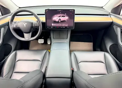 صورة 9 لـ 2022 Tesla MODEL Y