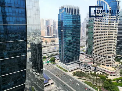 Charming 3 BR Apartment in Jumeirah Lake Tower