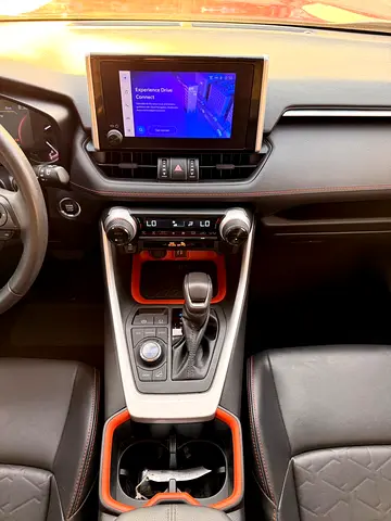 صورة 4 لـ 2023 Toyota RAV 4
