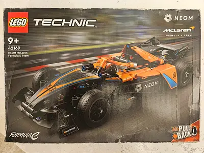 LEGO Technic 42169 – NEOM McLaren Formula E Team