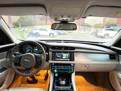 2016 Jaguar XF 照片 2