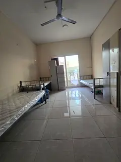Executive Bedspace to company staff, no commission Free wifi@sharjah Muweila old, only 699
