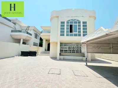 BRAND NEW LUXURY VILLA 4 MASTER BEDROOMS BIG YARD COVERED CAR PARKING VILLA AVAILABLE FOR RFENT IN AL SHARQAN SHARJAH