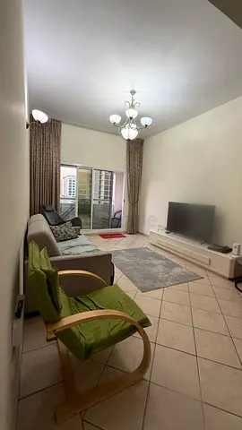Fully furnished 1 BHK near Mall of Emirates and insurance market metro on monthly rent for family