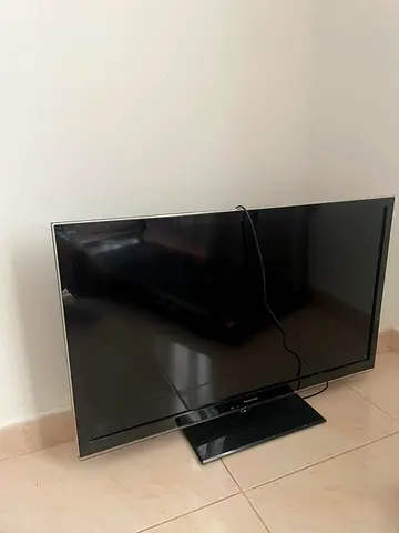 Panasonic 32-inch LED TV in good working condition