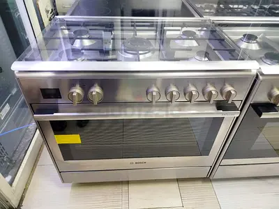 Bosch Series 8 90X60cm 5 Burner Gass/electric Cooking range top gass oven electric model HSB738357M