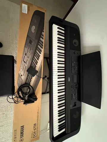 Flawless Yamaha DGX-670 Setup (Immaculate Condition - Never Left the House)