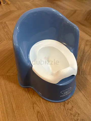 Small toddler potty chair - gently used