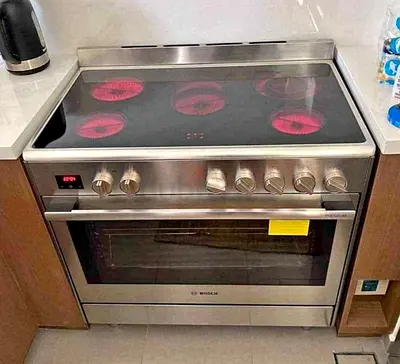 Bosch Series 8 Electric Cooker