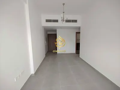 Specious 1BHK apartment with bolcony very prime location just in 58k in warsan 4