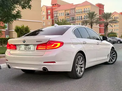 صورة 10 لـ 2018 BMW 5-SERIES