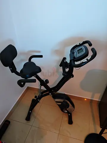 SKY LAND EM-1549 Foldable Exercise Bike – Excellent Condition