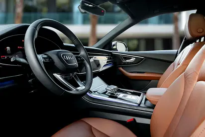 صورة 9 لـ 2023 AUDI Q8