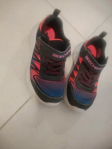 Kids Skechers sneakers, size (13.5), lightly used