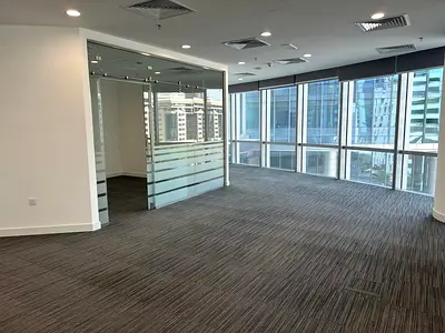 17 visas /meeting room/ manager cabin/ all charges included