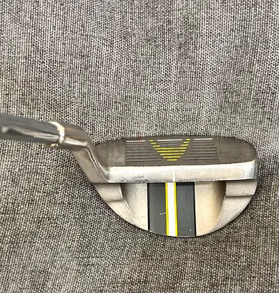 Used Titleist golf chipper - good condition