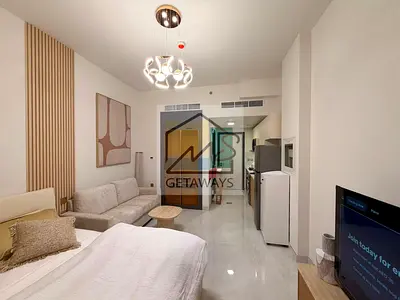 All-Inclusive Modern Studio | SKYZ by Danube | Arjan