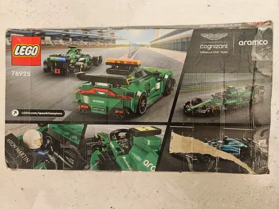 LEGO Speed Champions 76925 – Aston Martin Safety Car AMR23