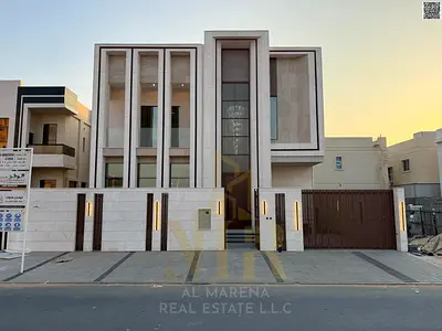 Two floors and a rooftop for sale directly from the owner, price includes air conditioning, in a prime location close to all services.