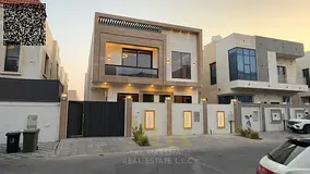 A villa with a price including electricity, water and air conditioning fees on the main street, read