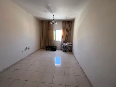 🏡 لقطة الإيجار السنوي | غرفة وصالة في النعيمية 3 – عجمان | بجوار السفير مول