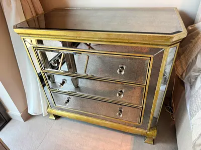 Luxury Mirrored 4-Drawer Chest of Drawers – Gold Finish – Storage Cabinet