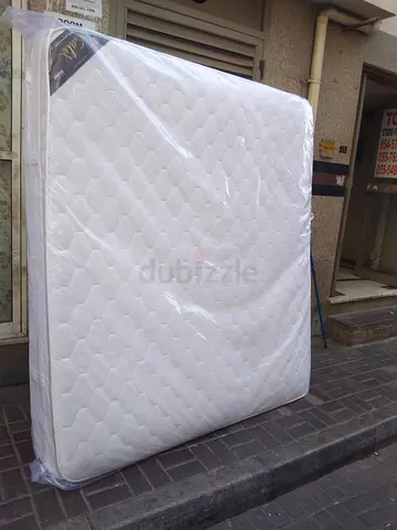 180x200cm king size mattress. 24/7 times delivery available