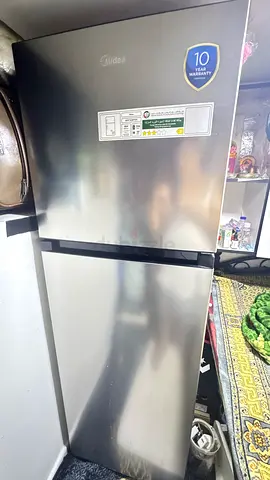 Midea 2-Door Top Freezer Refrigerator – Good Working Condition