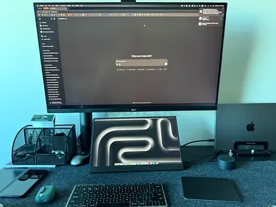 LG UltraFine 32UN880-B - LED monitor - 32