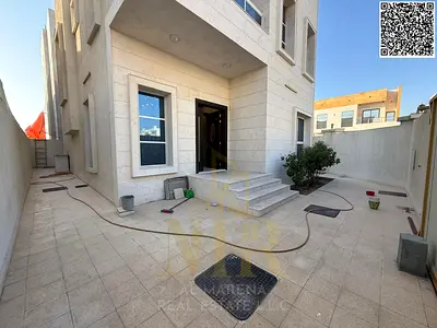 A ready-to-move-in opportunity to live in a prime location combining practicality and comfort at an all-inclusive price.