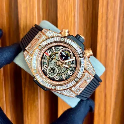 *Available new *🤩 Hublot  Big Bang 🔥  for man super master  Swiss movement  🤩with original box 😍