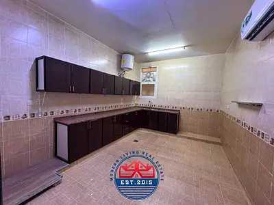 Best Price Option 3 Bedroom Hall in Al Falah Old