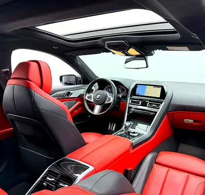 صورة 10 لـ 2021 BMW 8-SERIES
