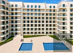 Chiller Free I 6 Cheques I Pool View I Vastu I Maid