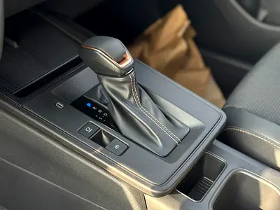2026 Toyota COROLLA CROSS 照片 13
