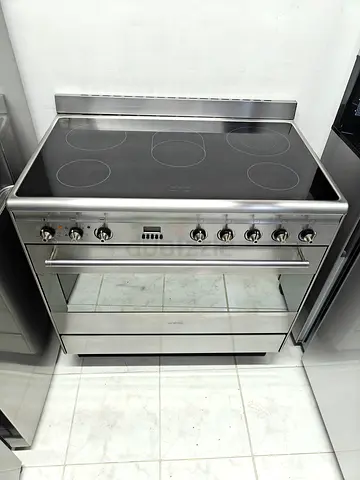 Smeg electric ceramic cooking range 90 cm