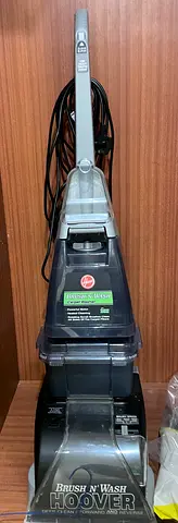 Hoover Brush N Wash Upright Carpet Cleaner - Good Working Condition