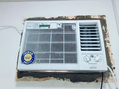 Window Air Conditioner - GeneralTec (used, working)