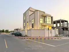 Corner villa with a roof terrace, including registration and ownership fees. It features 6 master be
