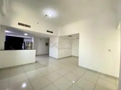High Floor Apartment| Balcony with Community View