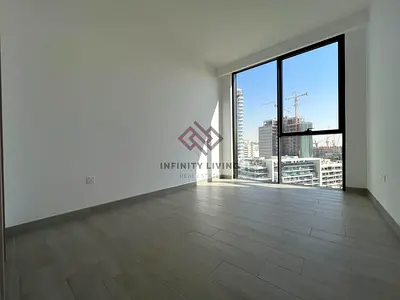 Luma Park Views | Modern 2 Bed | Attractive Offer