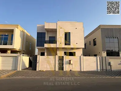 Two-story villa with a roof terrace, 5 bedrooms, close to services and public facilities, negotiable price.