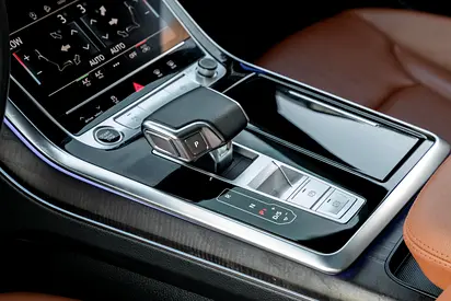 صورة 10 لـ 2023 AUDI Q8