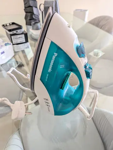 Panasonic Steam Iron - Good Working Condition