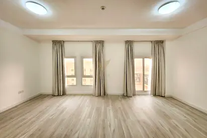 UPGRADED 1BR | CLOSED KITCHEN | VACANT