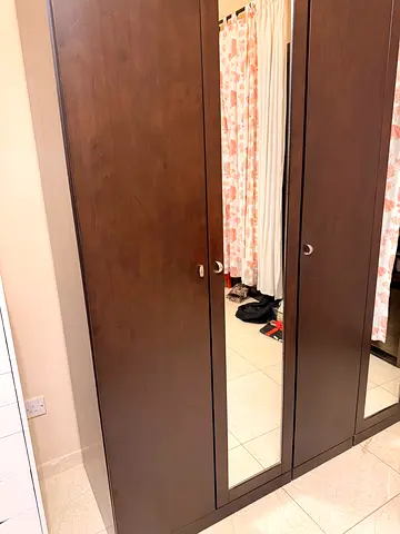 Dark wooden 5 door wardrobe with mirror - good condition