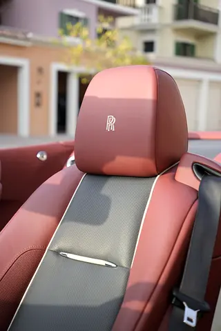 صورة 6 لـ 2019 ROLLS-ROYCE DAWN