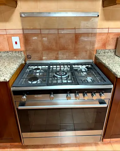 Siemens IQ700 Top Gas Oven Electric Digital Cooking Range Sam like new condition 90cm